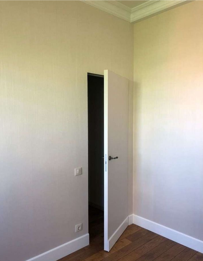 Скрытые двери в интерьере